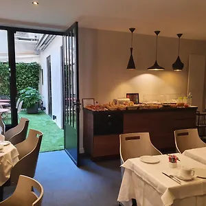 Harvey 3*, Paris Frankreich