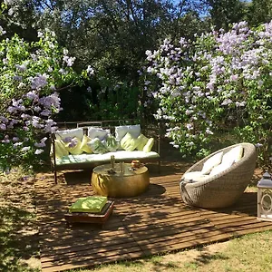 Longo Mai Bed & Breakfast